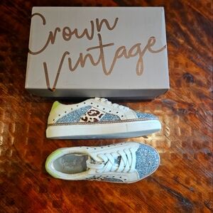 Crown Vintage Sneakers Size 8, animal print, sparkly, studs